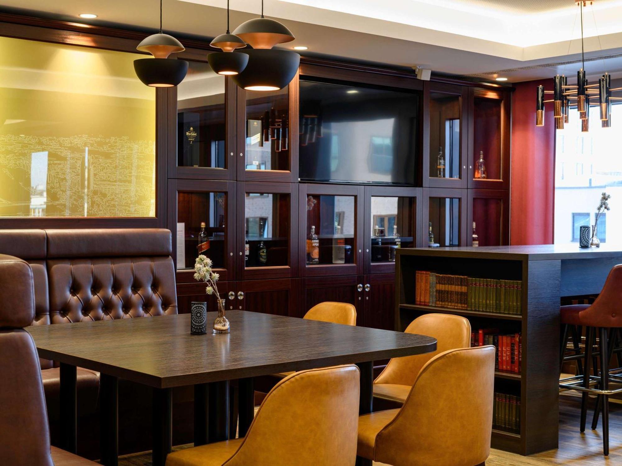 Adagio Frankfurt Messe Aparthotel 4*