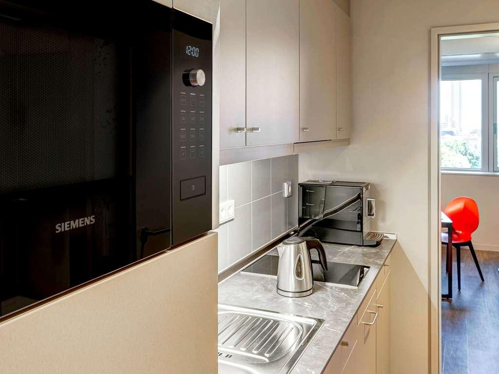 Adagio Frankfurt Messe Апарт-отель 4*