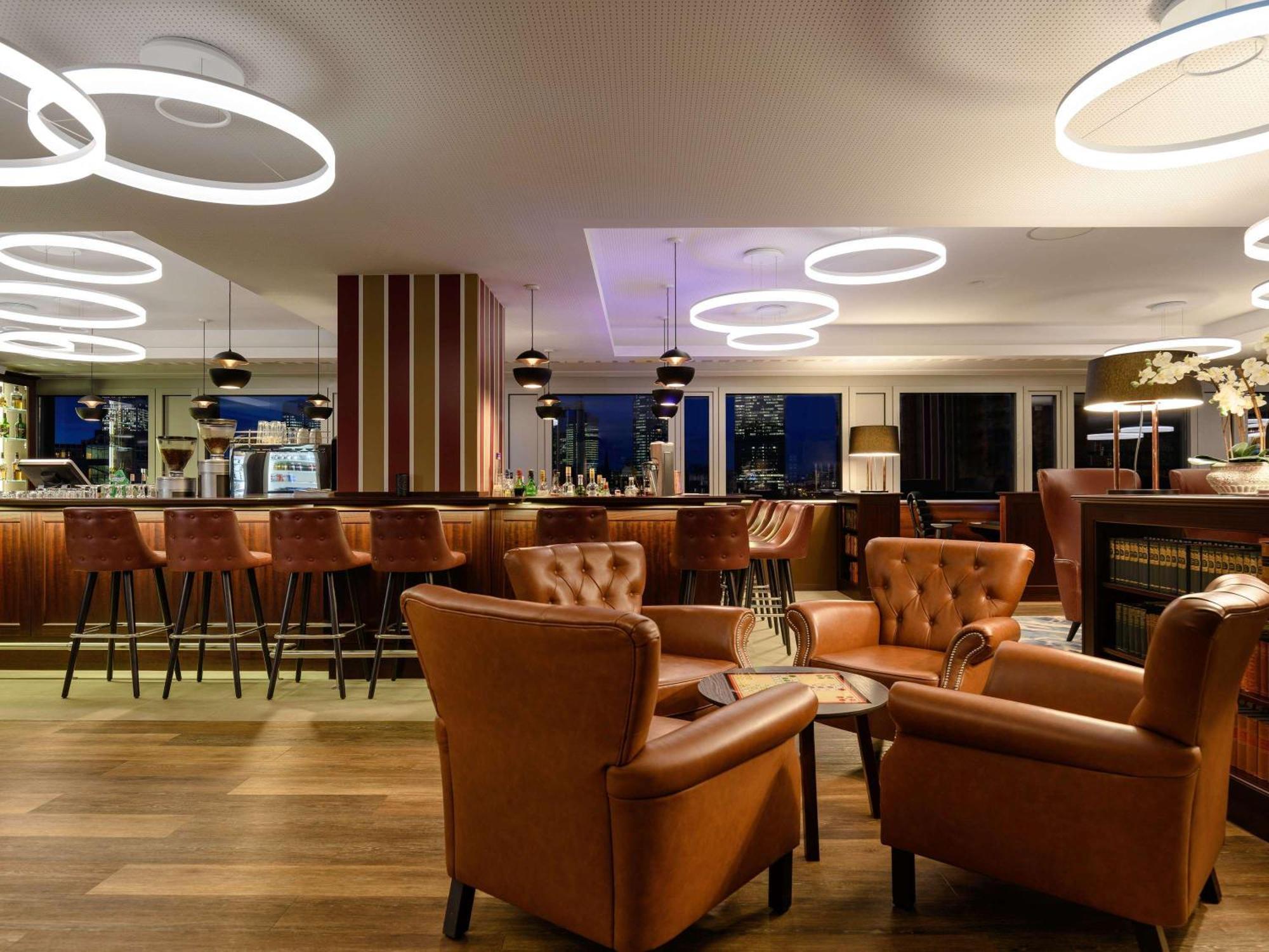 Adagio Frankfurt Messe Апарт-отель